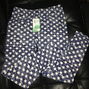 Star leggings from Honey and Lace